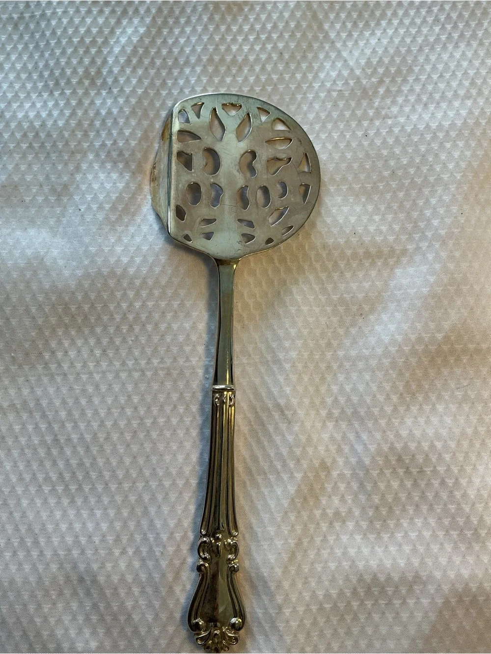 Vtg,Classic Silver Tone Serving Utensil Trio - Decorative Handles